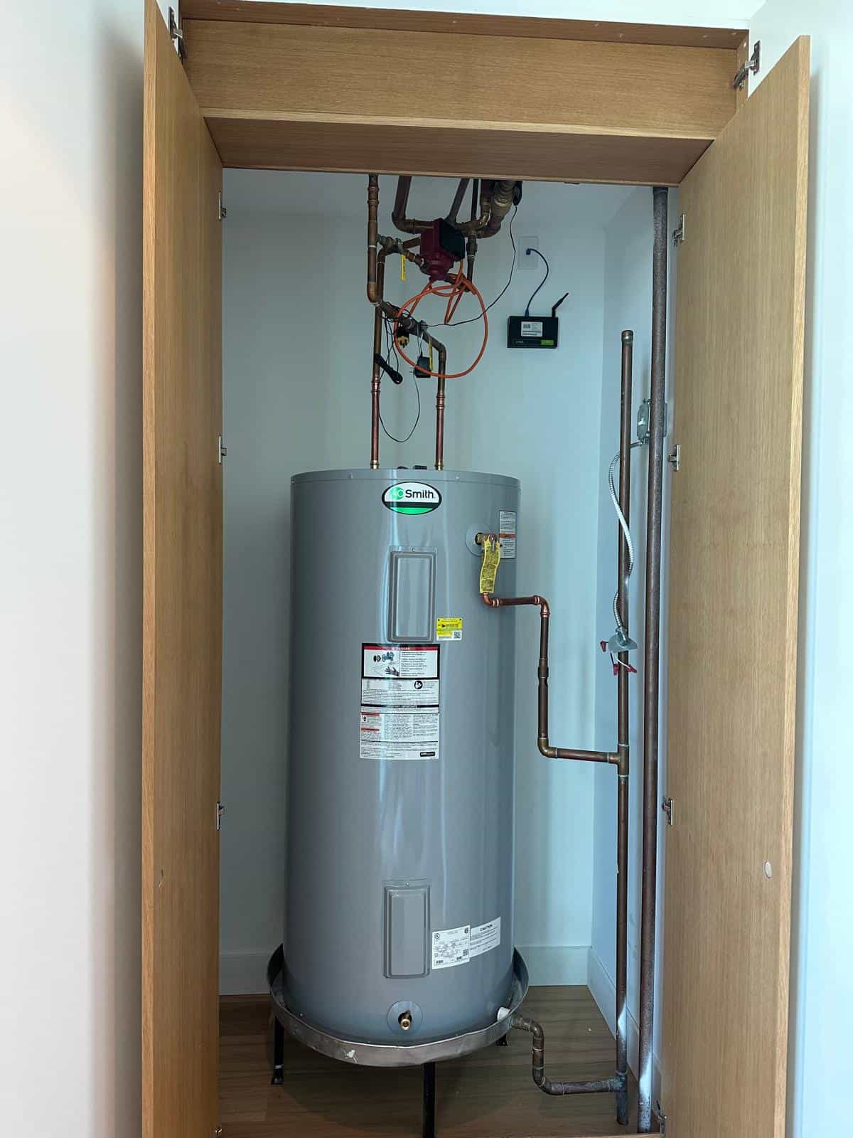 Before and after of a Water Heater by a plumber in Coral Gables